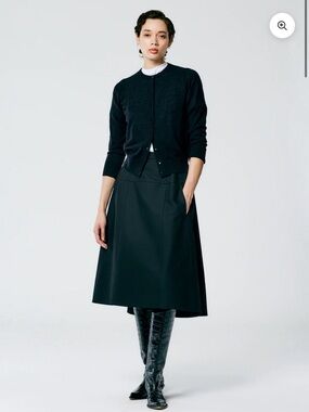 Tibi sculpted skirt in size 8